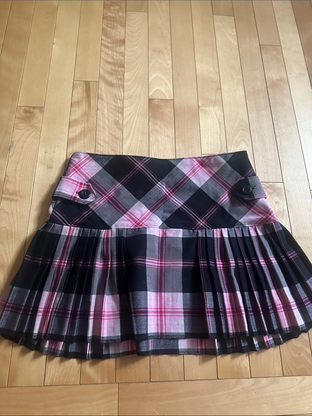 Plaid Pink and Black Pleated Mini Skirt - Picture 2 of 3